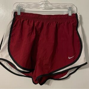 Nike Women's Dry Tempo Shorts - Large